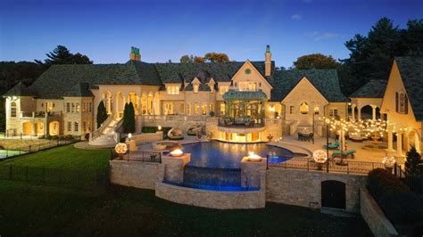 Ladue estate with luxury auto house sold in record-setting 8-figure deal